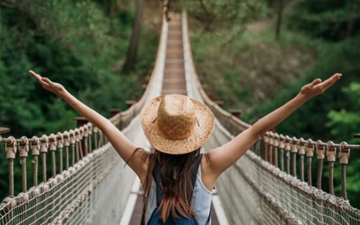 A Solo Female Traveler's Guide to Epic Adventures