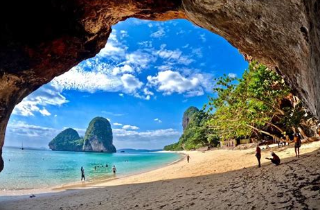 An Unconventional Guide to Dragon Cave Tour in Krabi Thailand